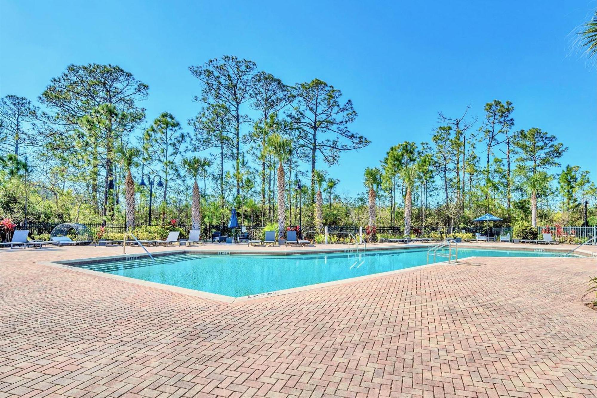 Cozy 2Br Condo - Private Balcony - Near Disney Ορλάντο Εξωτερικό φωτογραφία