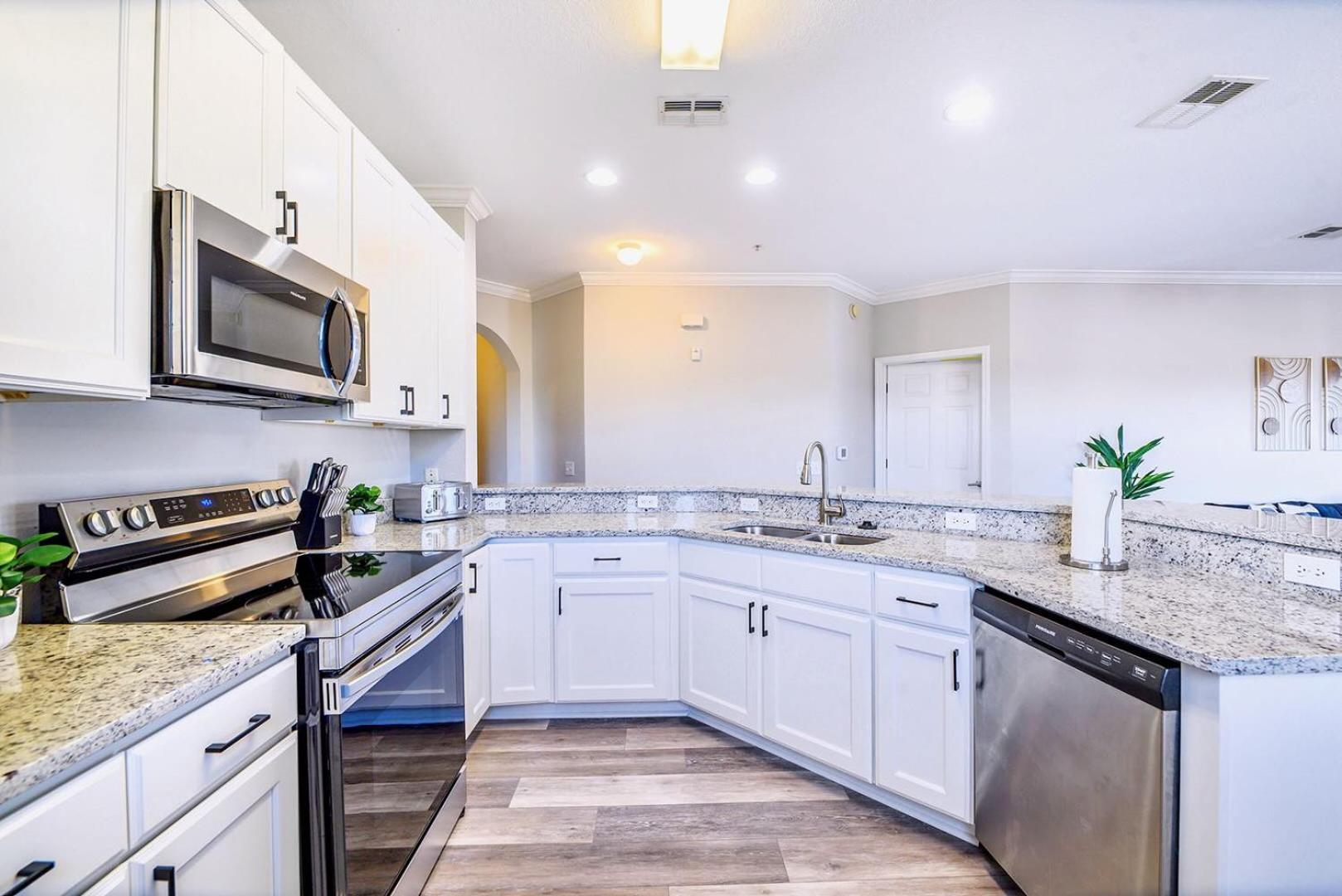 Cozy 2Br Condo - Private Balcony - Near Disney Ορλάντο Εξωτερικό φωτογραφία