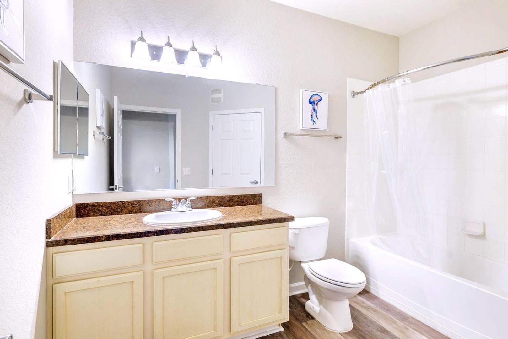 Cozy 2Br Condo - Private Balcony - Near Disney Ορλάντο Εξωτερικό φωτογραφία