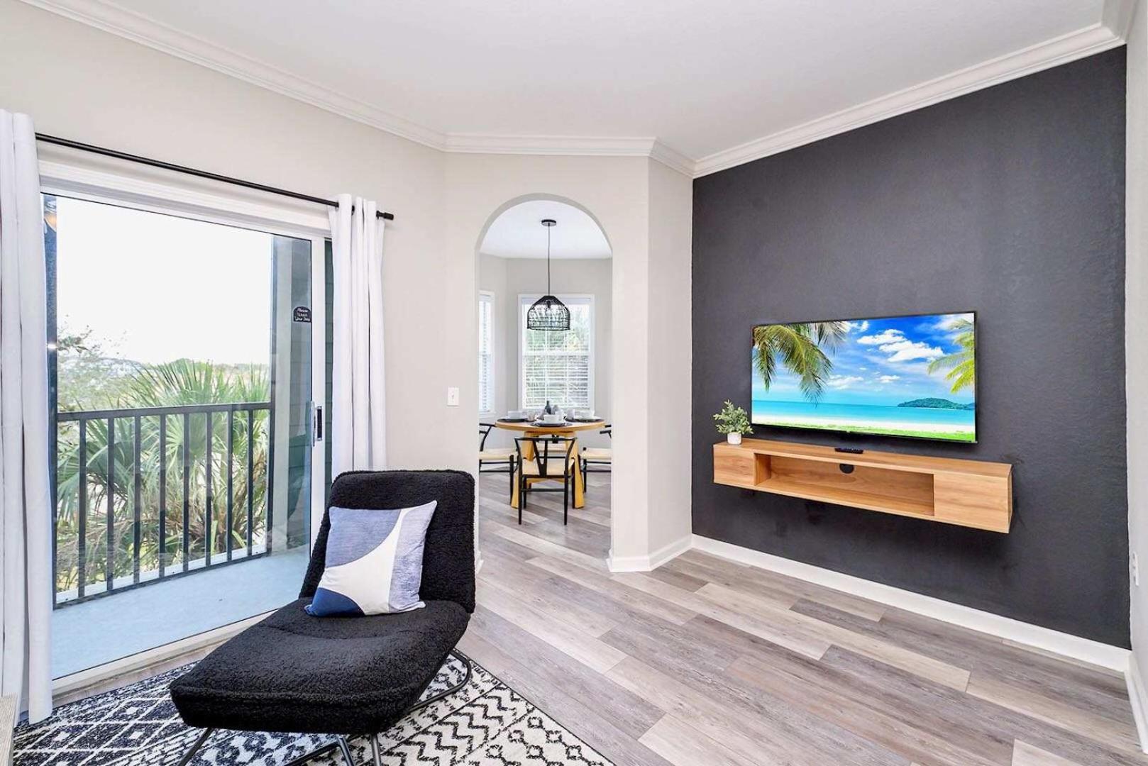 Cozy 2Br Condo - Private Balcony - Near Disney Ορλάντο Εξωτερικό φωτογραφία
